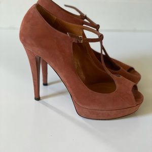Gucci pink suede t strap high heels